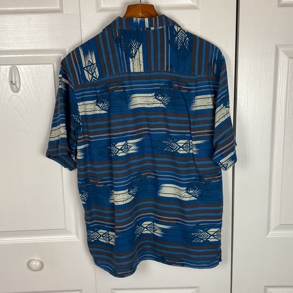 Island Republic 100% Silk Blue Aztec Print Button Up size M - Picture 3 of 8